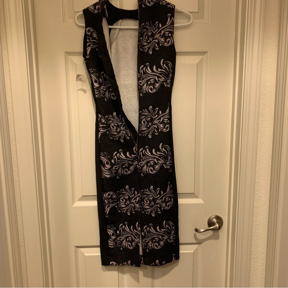 NWT H&M Black and Blush Midi Dress, Size 2 - Picture 4 of 6